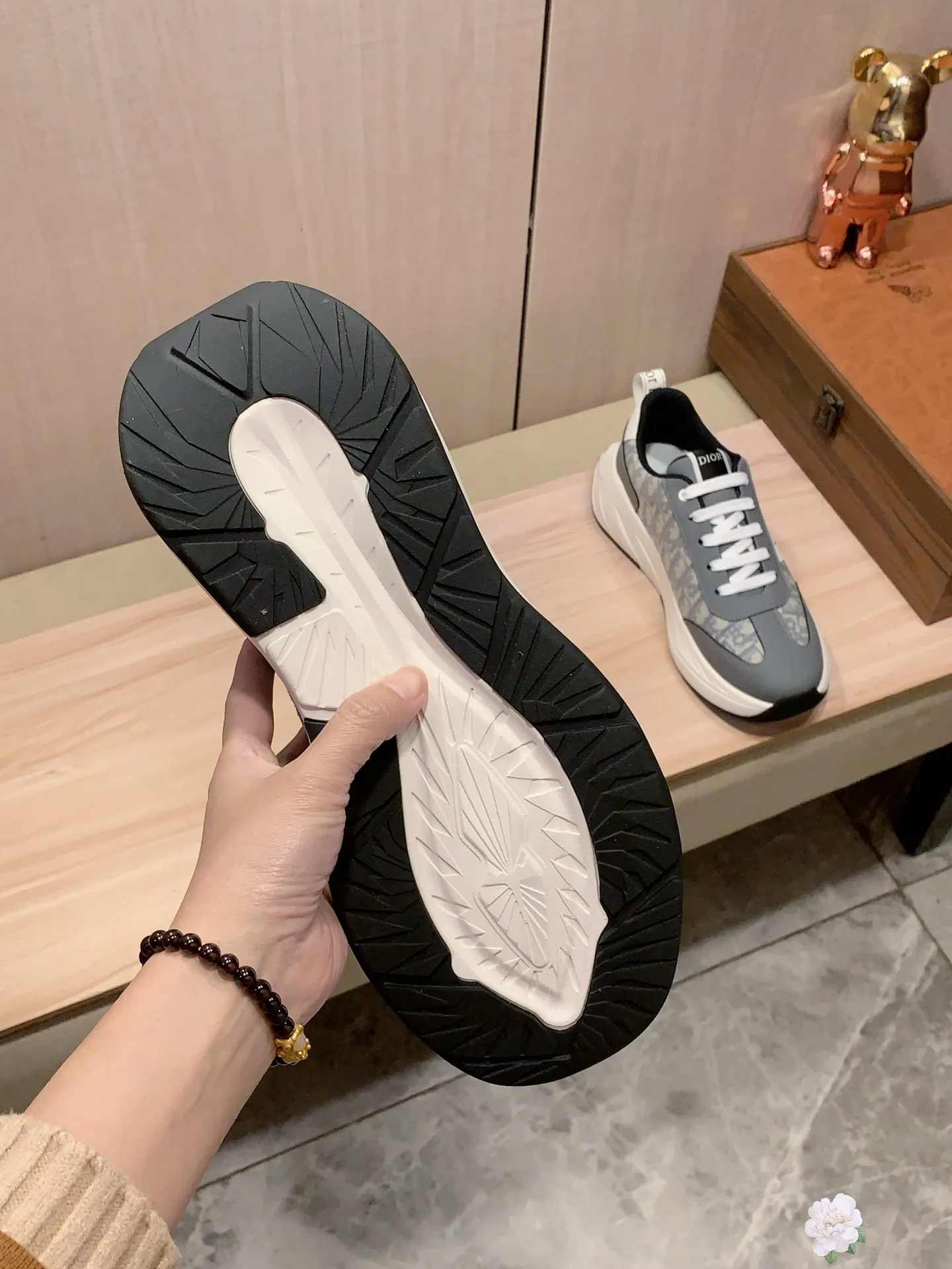 Men's Men's Shoes💰460💰💰🎩🎩[Lightning][Lightning] "Dior DIOR*" The latest and most popular casual shoes, top brand [seduce] luxury~purchase, top~quality. [Strong] The upper is made of imported breathable cowhide with material ➕ breathable sheepskin feet (•) and fine workmanship. The original stylish and stylish soft rubber wear-resistant and non-slip outsole is light and comfortable on the feet. The real thing looks better when photographed. 305: code: 38-44, 2️⃣ colors selected